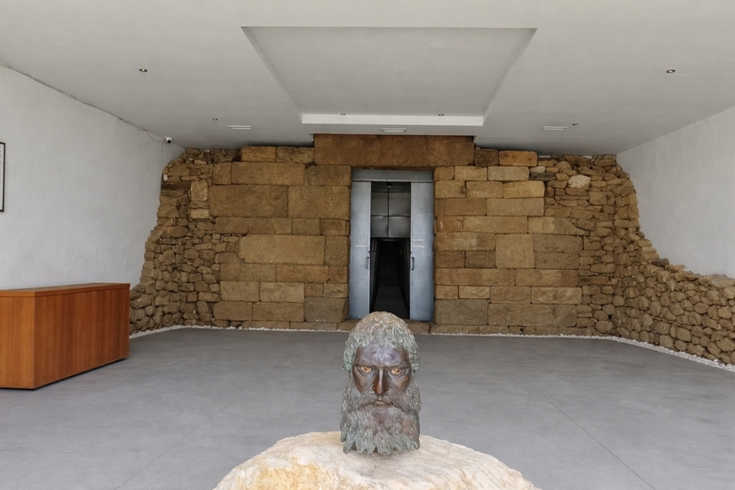 Day Tour to the Valley of Roses & Kings 2