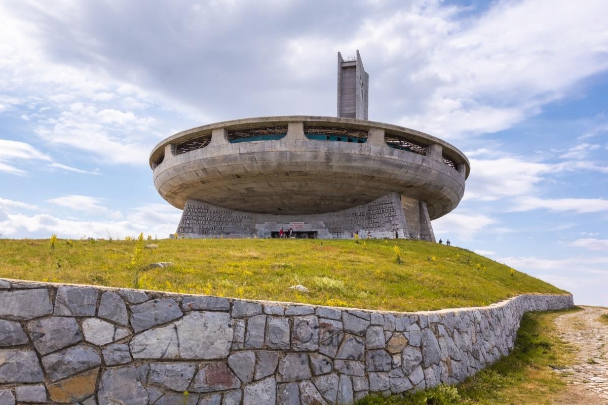 Private Full-Day Tour to Buzludzha Monument and Shipka Memorial from Veliko Tarnovo Private Full-Day Tour to Buzludzha Monument and Shipka Memorial from Veliko Tarnovo