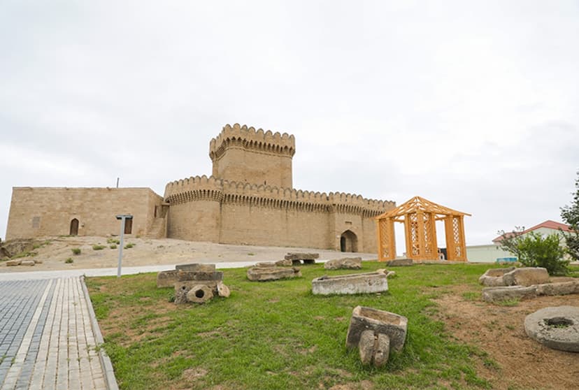 Absheron Peninsula Highlights: Fire Temple, Yanar Dag & Ramana Castle (Private) 2