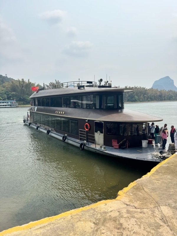 Luxury Li River Cruise: VIP 5-Star Experience from Guilin to Yangshuo 1