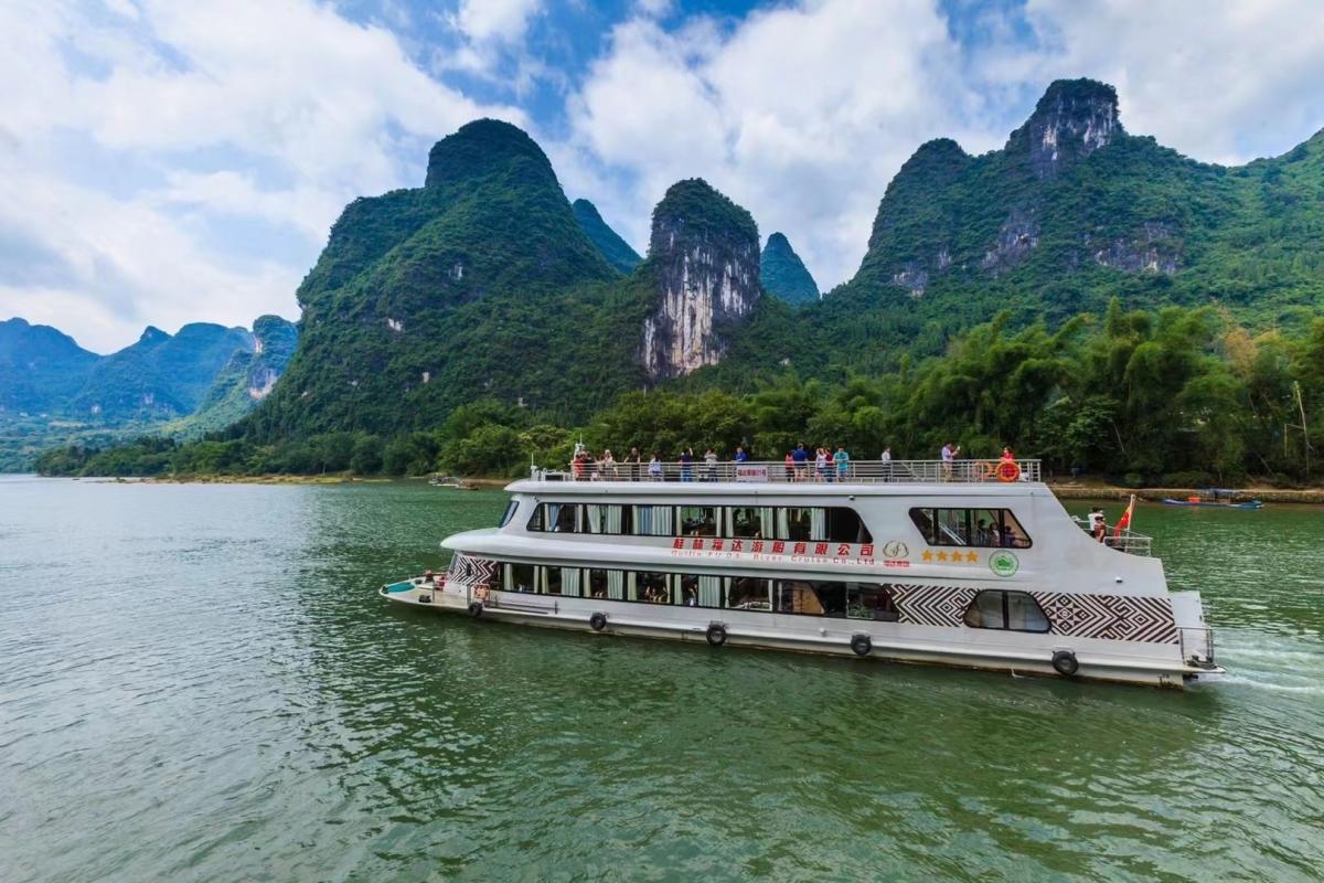 Four-Star Li River Luxury Cruise – Guilin to Yangshuo Scenic Journey Four-Star Li River Luxury Cruise – Guilin to Yangshuo Scenic Journey