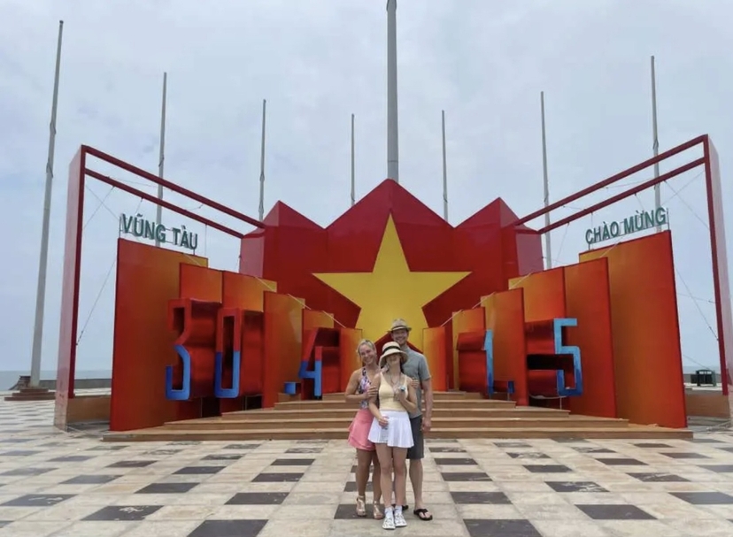Vung Tau City Group Day Tour from Saigon – Beach, Jesus Christ Statue & White Palace 2