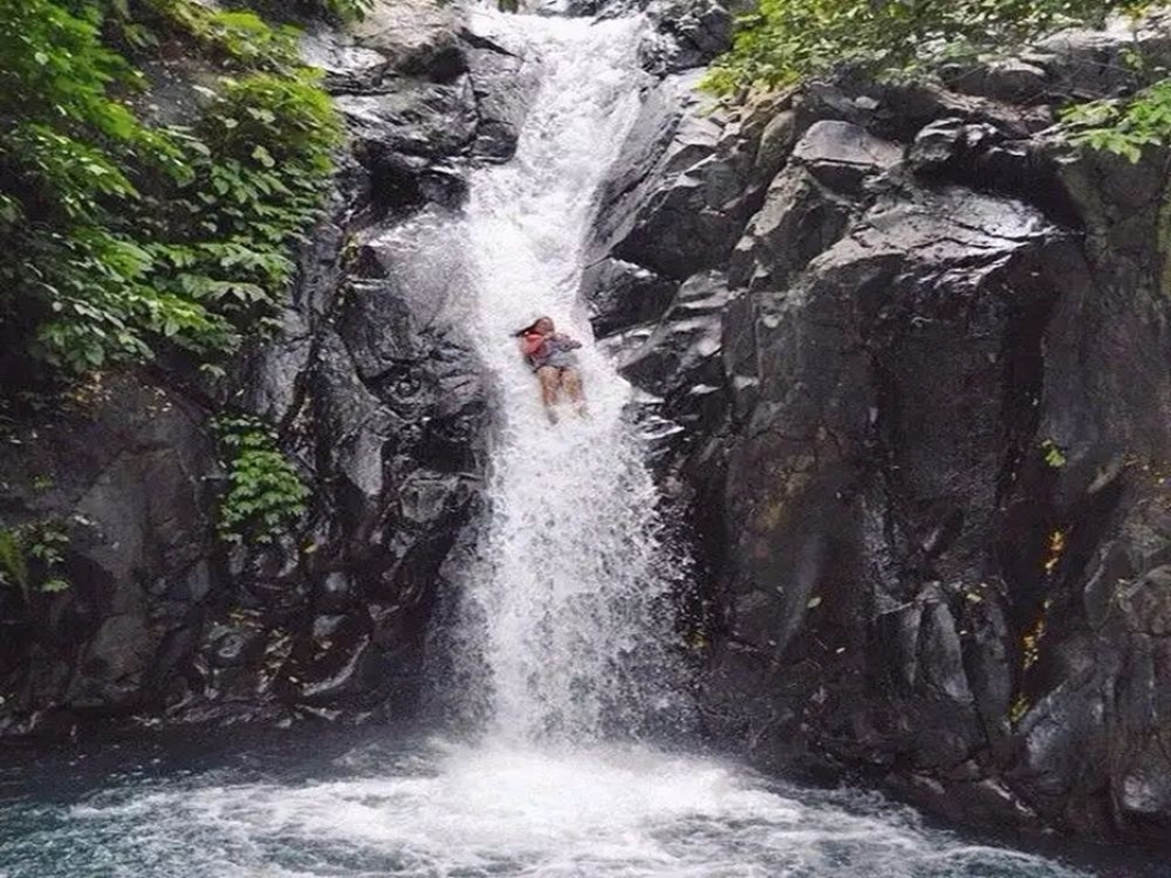 Aling-Aling Waterfall Bali: Cliff Jumping, Slides & Tarzan Swing 1