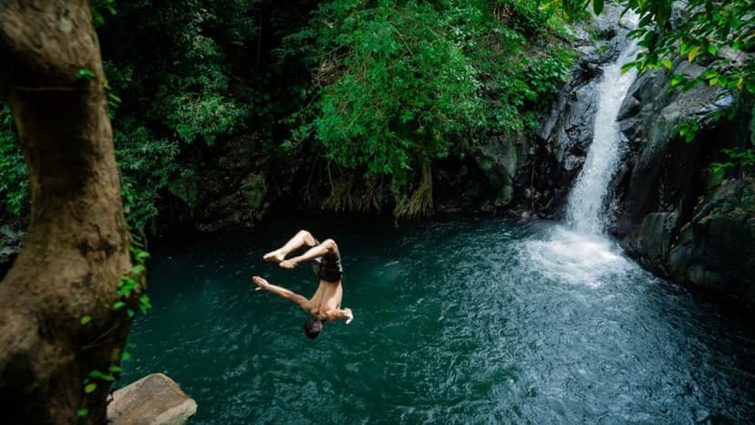 Aling-Aling Waterfall Bali: Cliff Jumping, Slides & Tarzan Swing 2