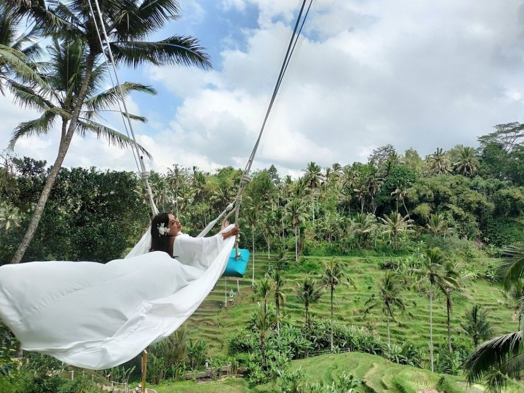Bali Instagram Tour - Gate of Heaven Lempuyang Temple, Tirta Gangga, and Bali Swing 1