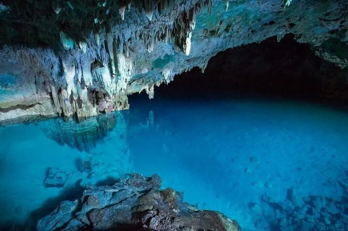 Labuan Bajo Day Tour: Melo Village, Batu Cermin & Rangko Caves, Sunset at Sylvia Hill 1