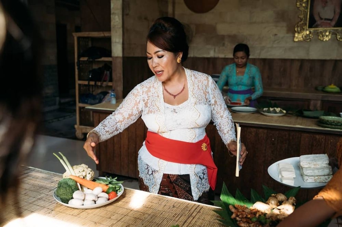 Ubud Balinese Cooking Class with Market Tour & Rice Field Walk 1