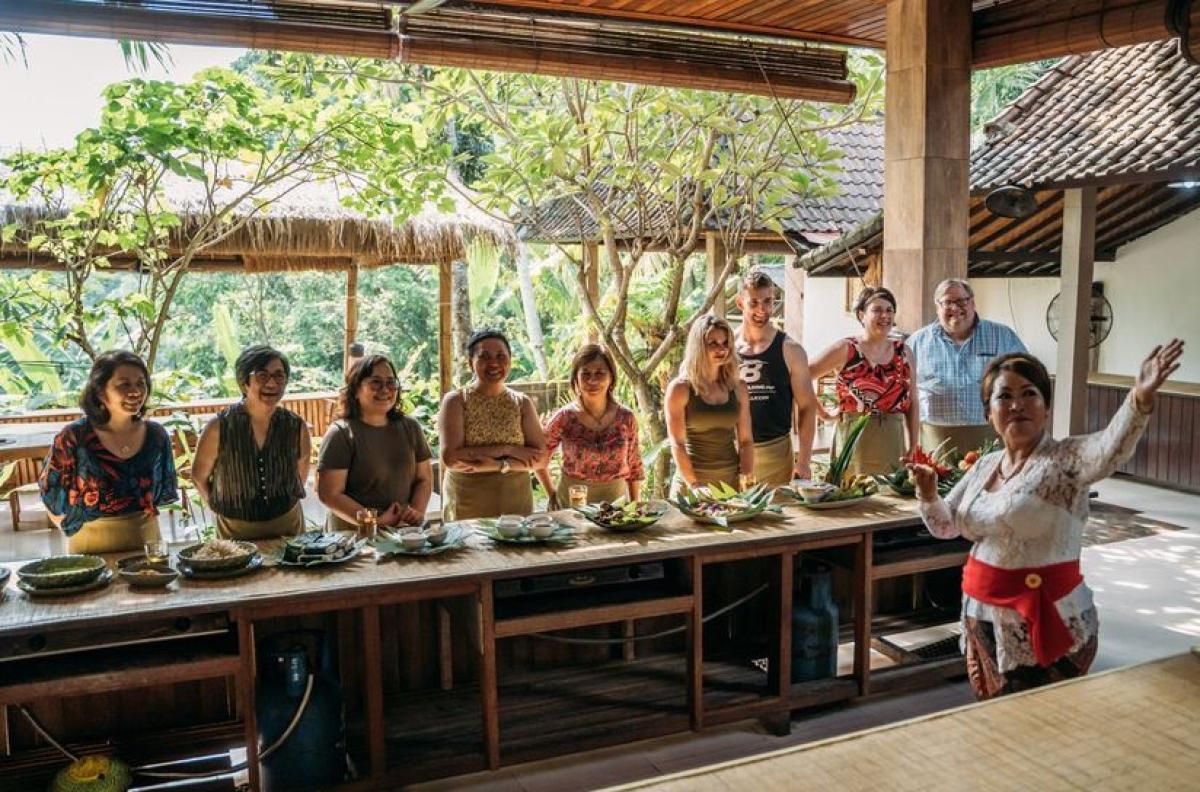 Ubud Balinese Cooking Class with Market Tour & Rice Field Walk Ubud Balinese Cooking Class with Market Tour & Rice Field Walk