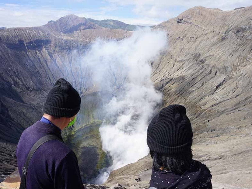 Mount Bromo Sunrise Tour from Malang: Widodaren, Whispering Sands & Teletubbies Hill 2