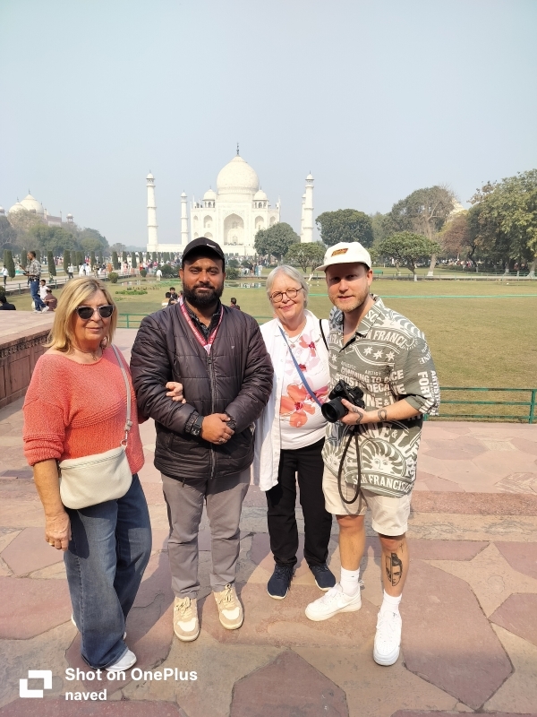 Private Taj Mahal and Agra Fort Day Tour from Delhi 2