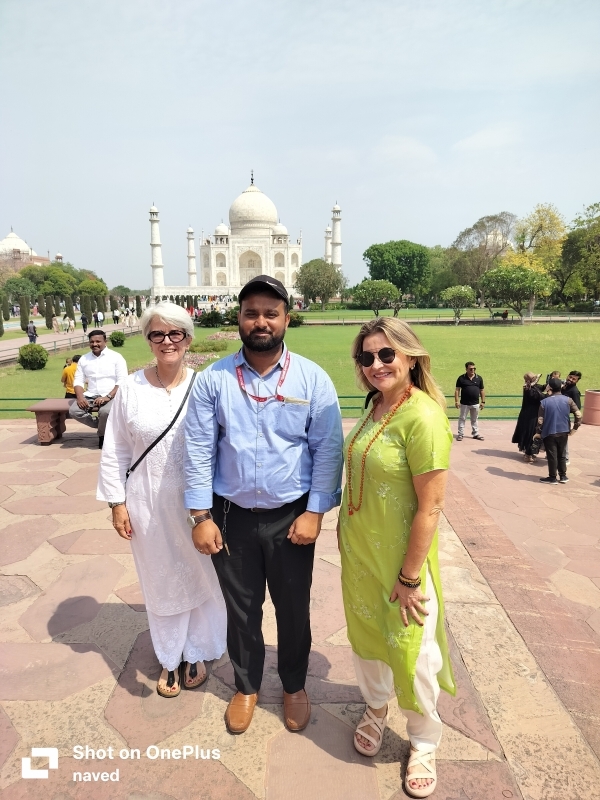 Private Taj Mahal and Agra Fort Day Tour from Delhi 4