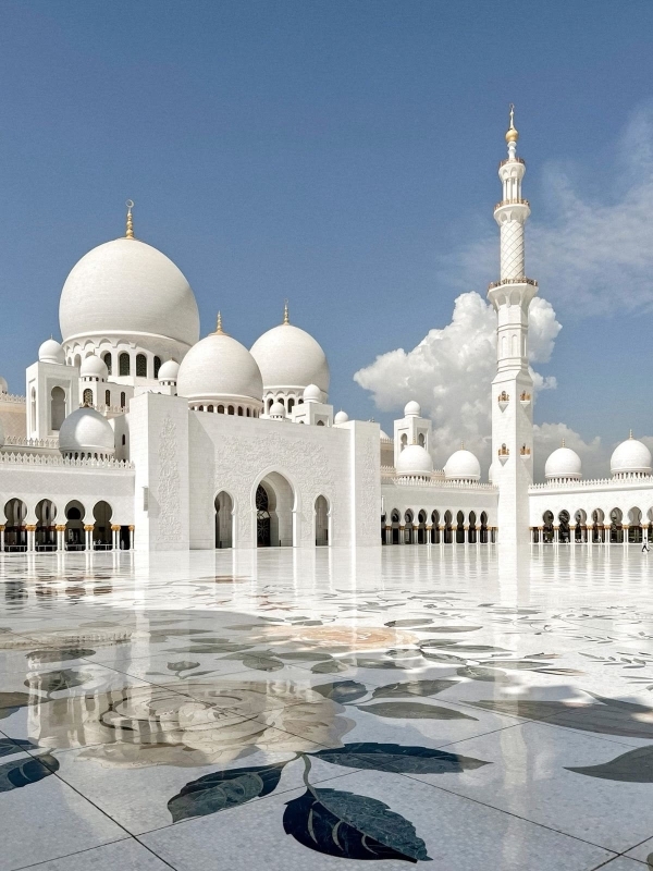 Abu Dhabi Grand Mosque and Qasr Al Watan Private Tour from Dubai 4