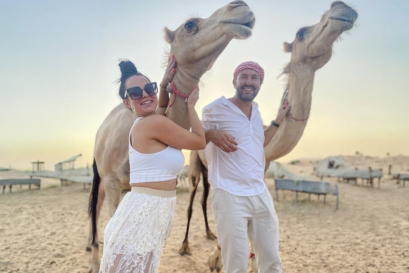 Dubai Private Desert Safari: Dune Bashing, BBQ Dinner & Live Shows 2