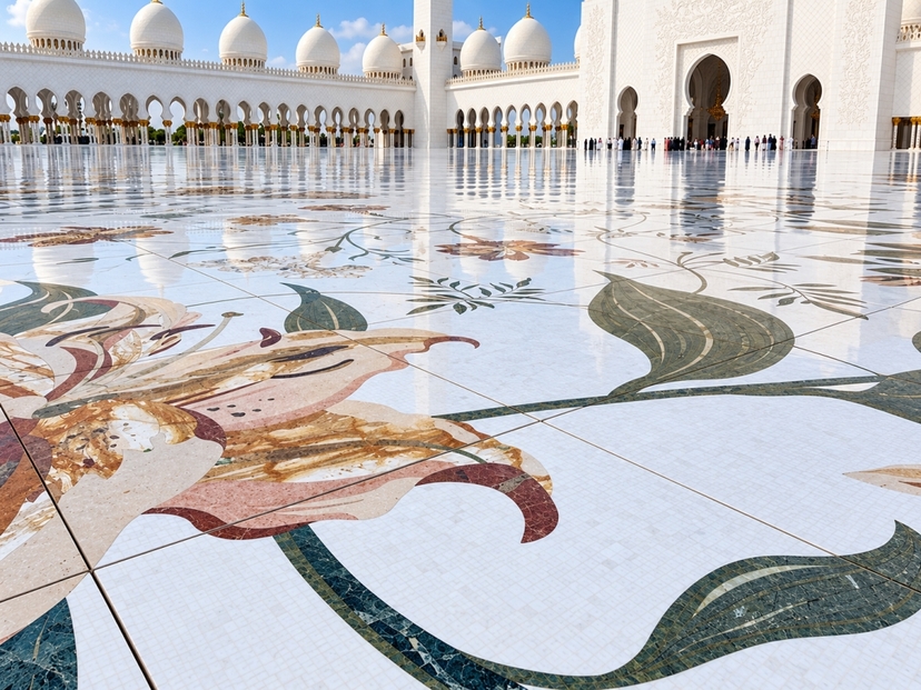 Sheikh Zayed Grand Mosque Private Tour from Dubai - 5 Hours 3