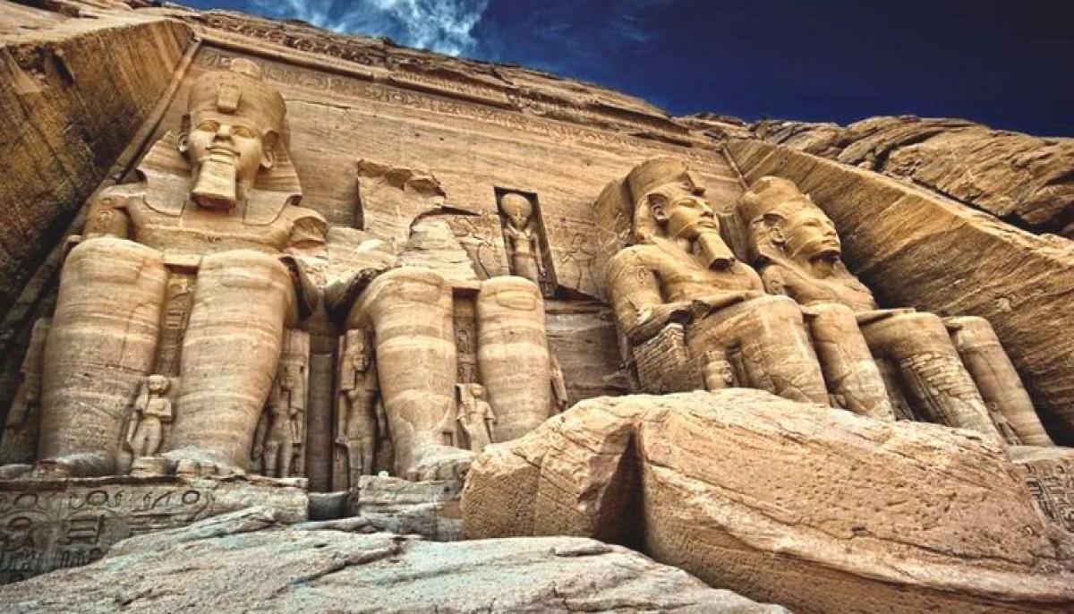 Abu Simbel: Temples Carved for the Ages Abu Simbel: Temples Carved for the Ages
