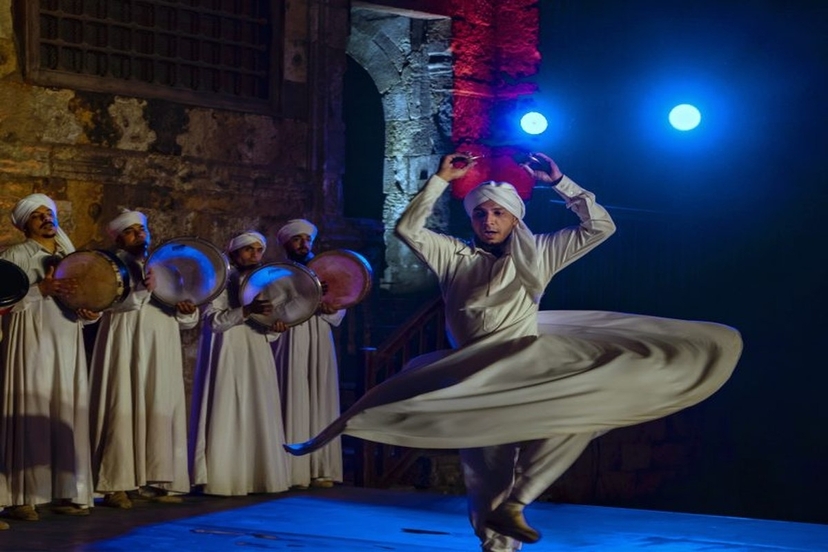 Private Cairo Luxury Nile Dinner Cruise, Folklore Show & VIP Transfer 3