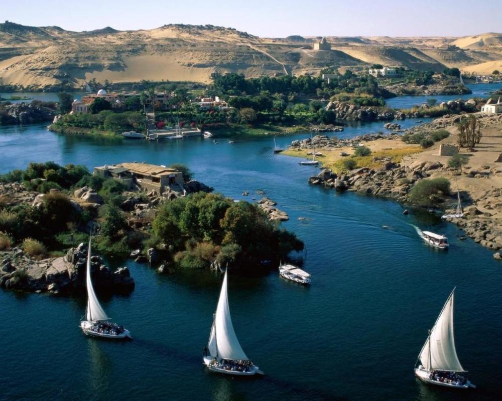7 Day Egypt Honeymoon: Cairo, Sleeper Train & Nubian Wedding in Aswan 7 Day Egypt Honeymoon: Cairo, Sleeper Train & Nubian Wedding in Aswan