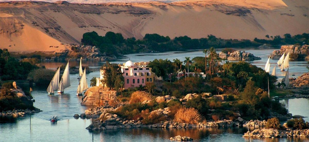 8-Day Private Egypt: Inside Great Pyramid, Nubian Stay & Tut's Tomb 8-Day Private Egypt: Inside Great Pyramid, Nubian Stay & Tut's Tomb