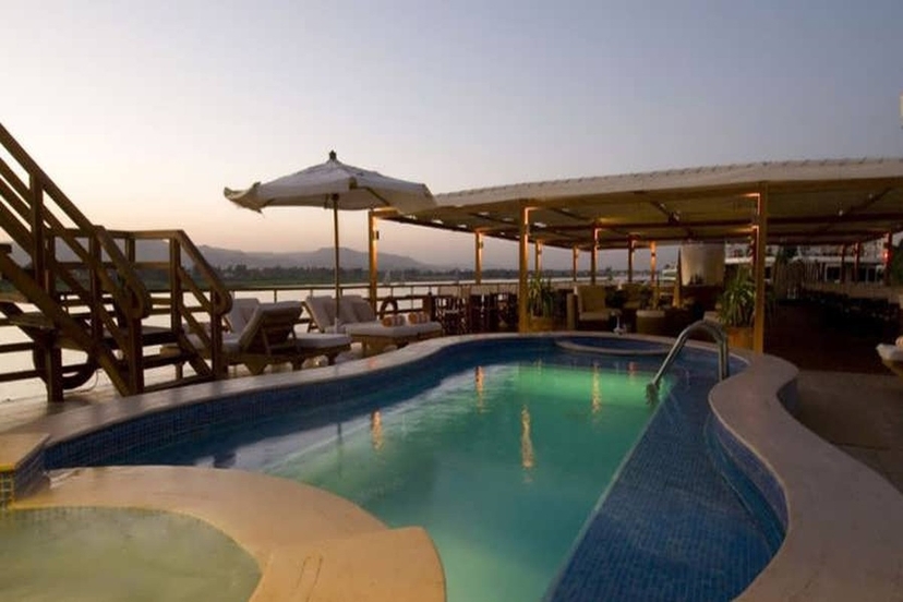 5-Day Private Luxury Nile Cruise Luxor to Aswan: Alexander the Great 2