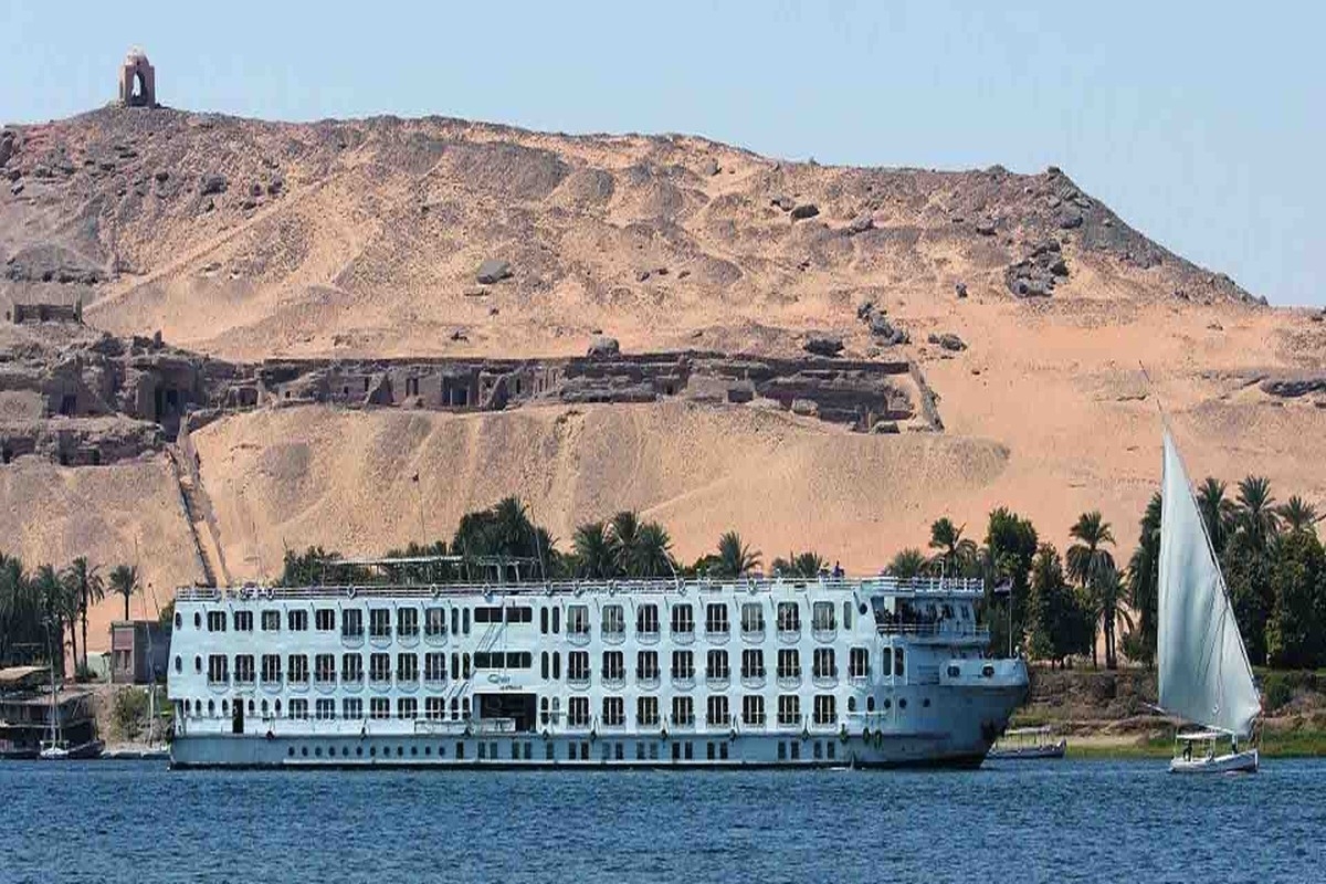 4-Day Private Luxury Nile Cruise Aswan to Luxor: MS Nile Quest 1