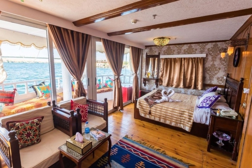 4-Day Private Amoura Boutique Dahabiya Nile Sailing: Aswan to Esna 2