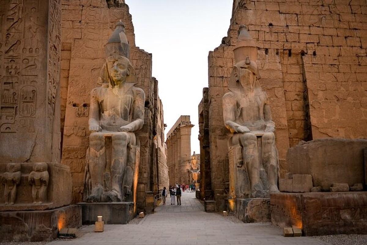 Full-Day Private Luxor East Bank Tour: Karnak, Luxor Temple & Museums Full-Day Private Luxor East Bank Tour: Karnak, Luxor Temple & Museums