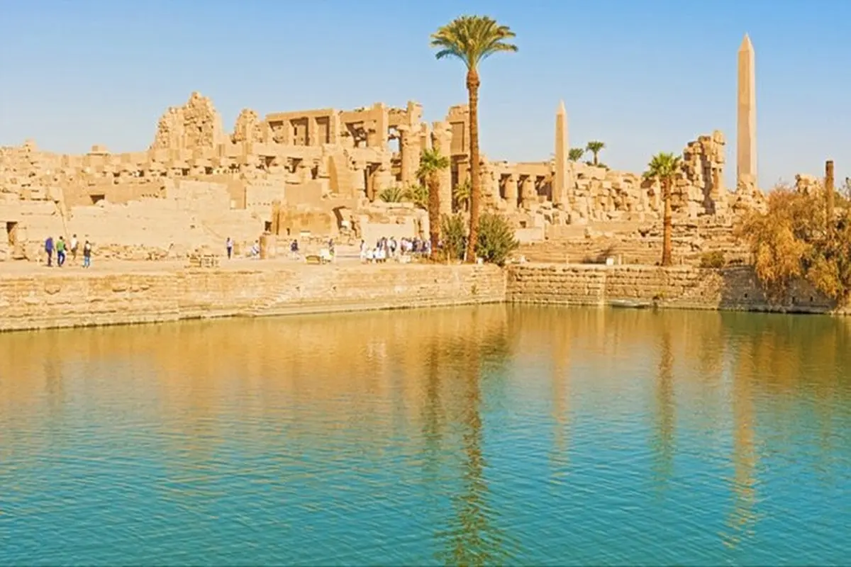 Private Luxor West Bank Tour: Medinet Habu, Deir El-Medina & Queens Private Luxor West Bank Tour: Medinet Habu, Deir El-Medina & Queens