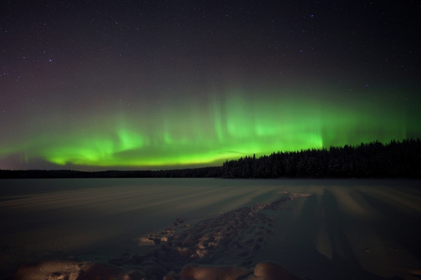 Northern Lights Hunt with Campfire at a Lapland Cottage from Rovaniemi 2
