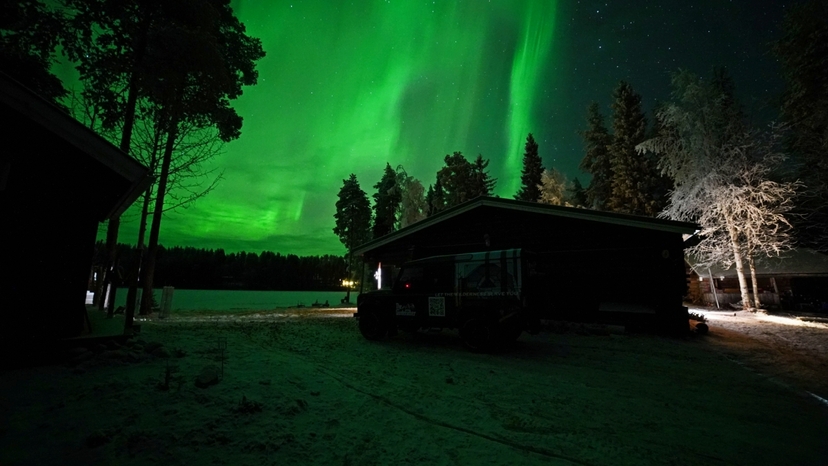 Northern Lights Hunt with Campfire at a Lapland Cottage from Rovaniemi 3