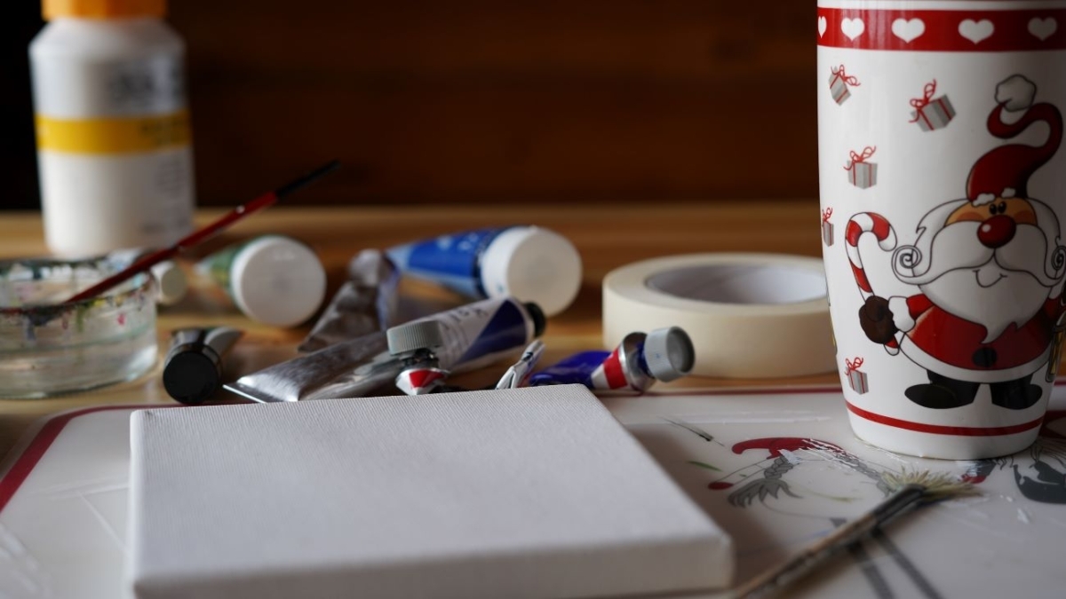 Aurora Painting Workshop in Rovaniemi – Create Your Own Northern Lights Art 1