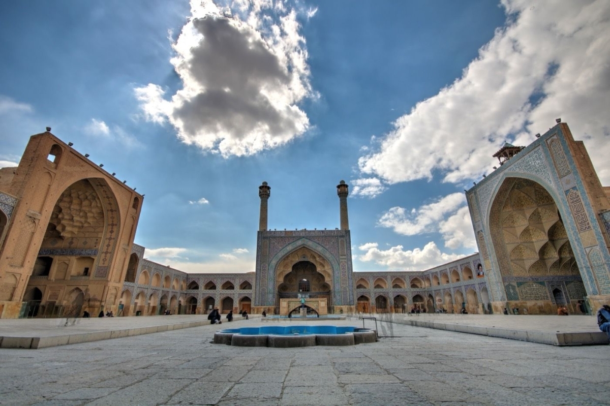 19 Day Iran Grand Tour: Tabriz, Isfahan, Shiraz, Yazd & Tehran 1