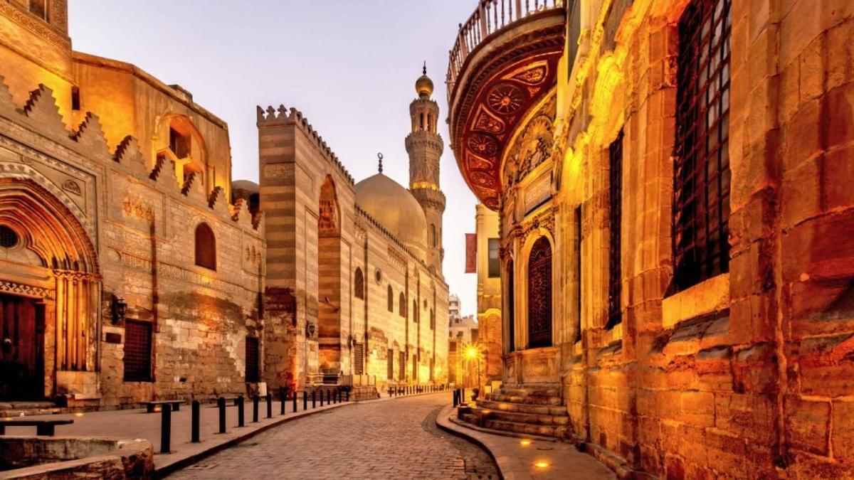 Cairo 2 Days Trip With Car from Hurghada Cairo 2 Days Trip With Car from Hurghada