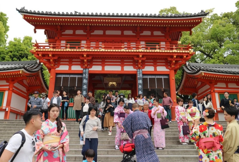 *Unless your flight departs from Fukuoka, this is outside our service area 3