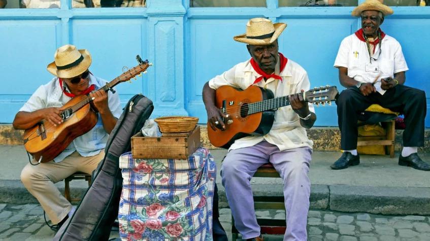 10 Days Relaxed Through Havana West & Central Cuba 10 Days Relaxed Through Havana West & Central Cuba