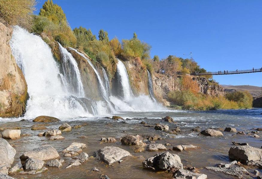 Daily Dogubeyazit & Mountains Tour from Van Daily Dogubeyazit & Mountains Tour from Van