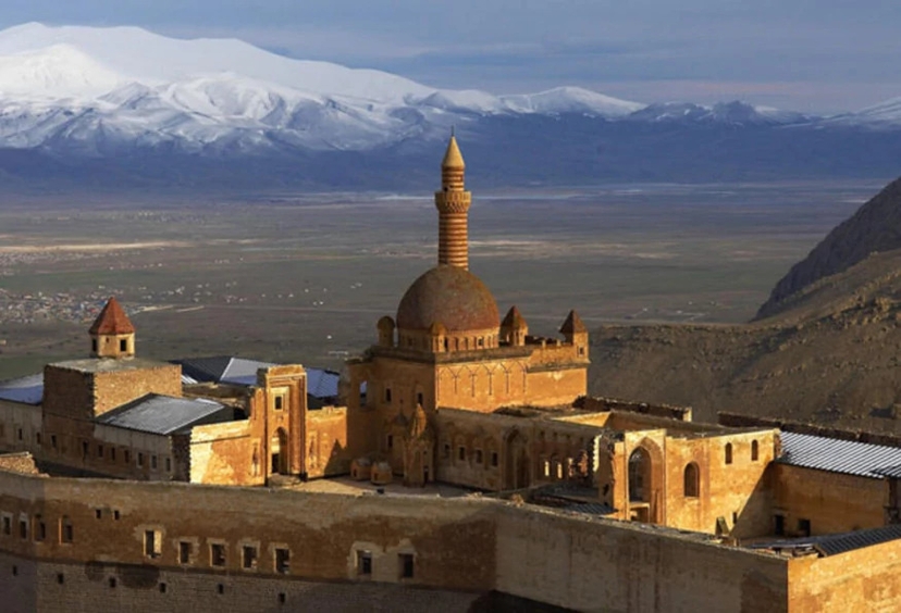 Daily Dogubeyazit & Mountains Tour from Van 2