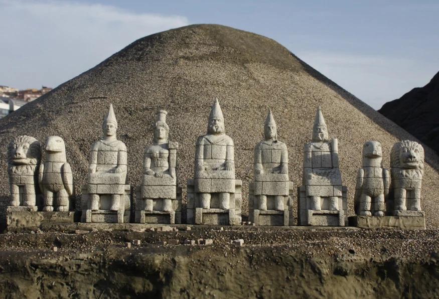 6 Days Nemrut & Harran Tour 6 Days Nemrut & Harran Tour