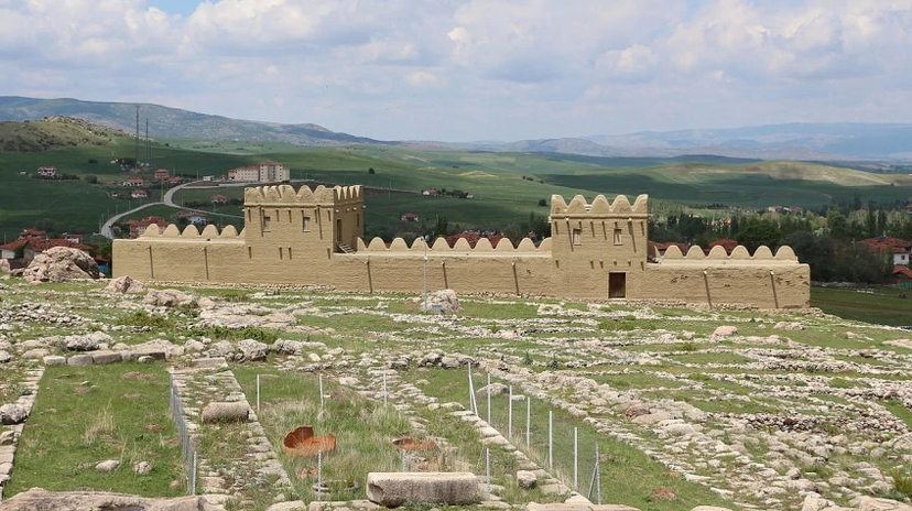 Daily Hattusa & Yazılıkaya Hittite Ruins Tour from Cappadocia (Lunch Included) 3