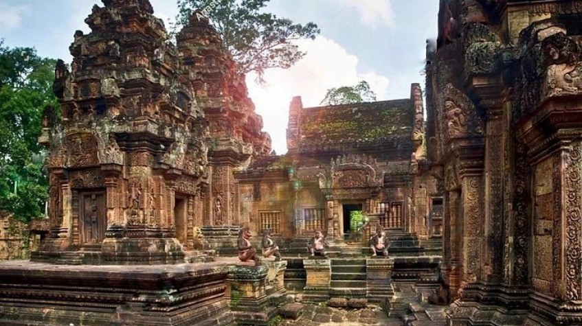 Banteay Srei and Big Tour from Siem Reap 1