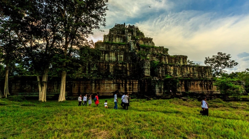 Beng Melea and Koh Ker Temple - Group Tour 3