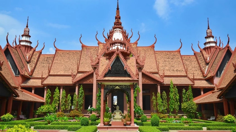 Phnom Penh Royal Palace Silver Pagoda and Tuol Sle 4