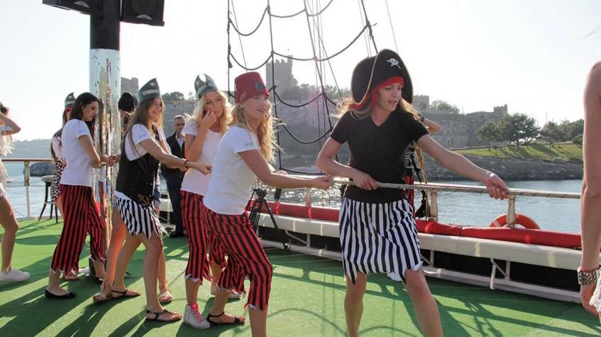 Daily Bodrum Boat Cruise Tour With Lunch Daily Bodrum Boat Cruise Tour With Lunch