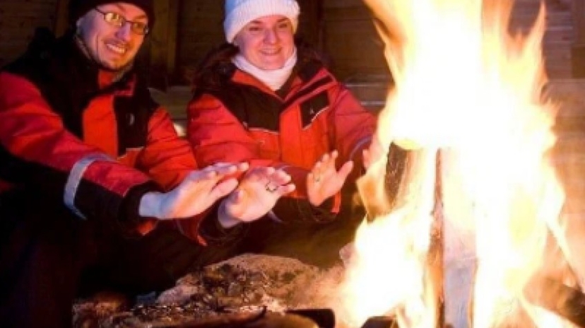 Hunting Northern Lights with Lappish Barbecue 4