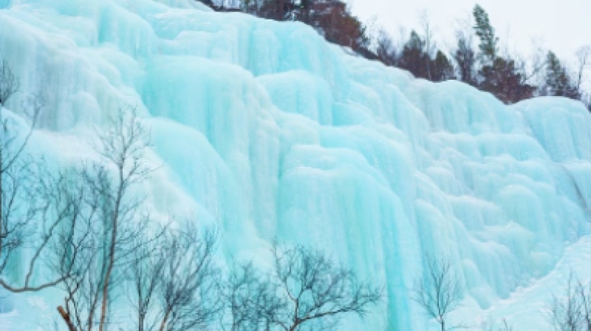 Discovering Korouoma's Frozen Waterfalls 2