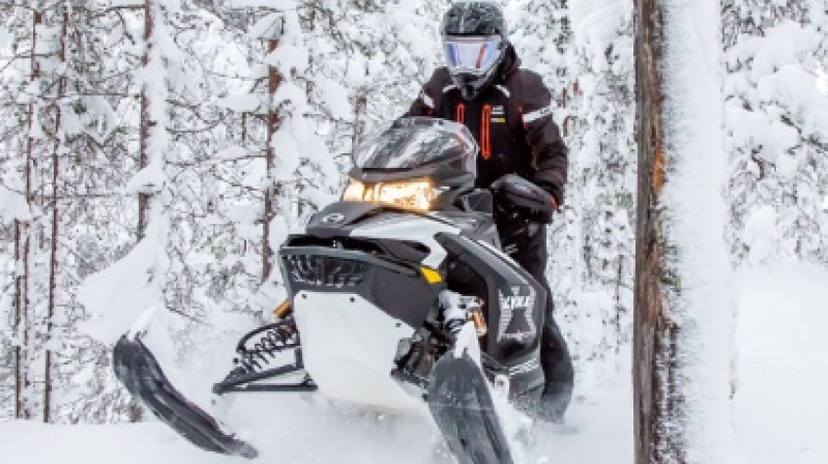 Snowmobile Experience 3