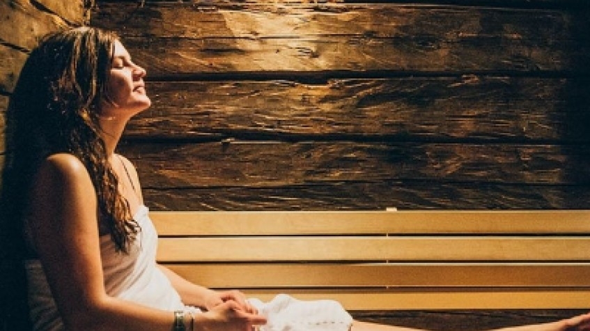 Private Lakeside Sauna Experience With Northern Lights 1