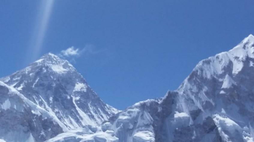Everest Three High Pass Trekking Everest Three High Pass Trekking