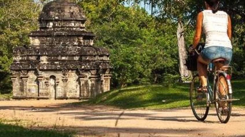 4 Days Essence of Sri Lanka Tour 4 Days Essence of Sri Lanka Tour