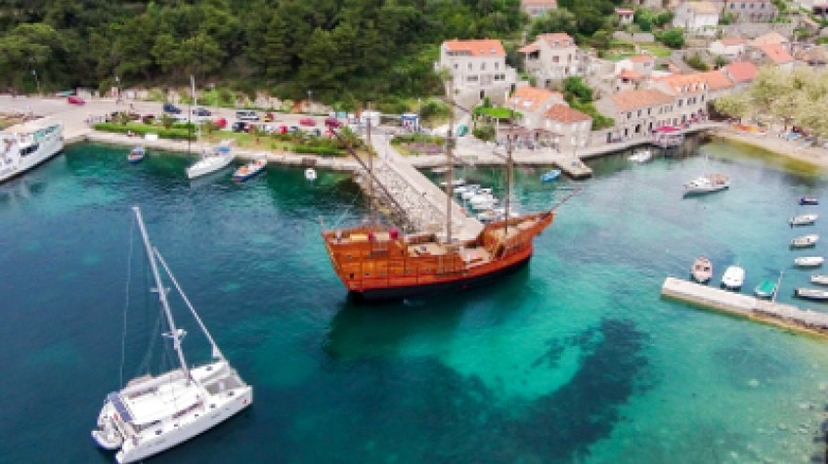 Elaphite Islands Cruise from Dubrovnik by Karaka 4