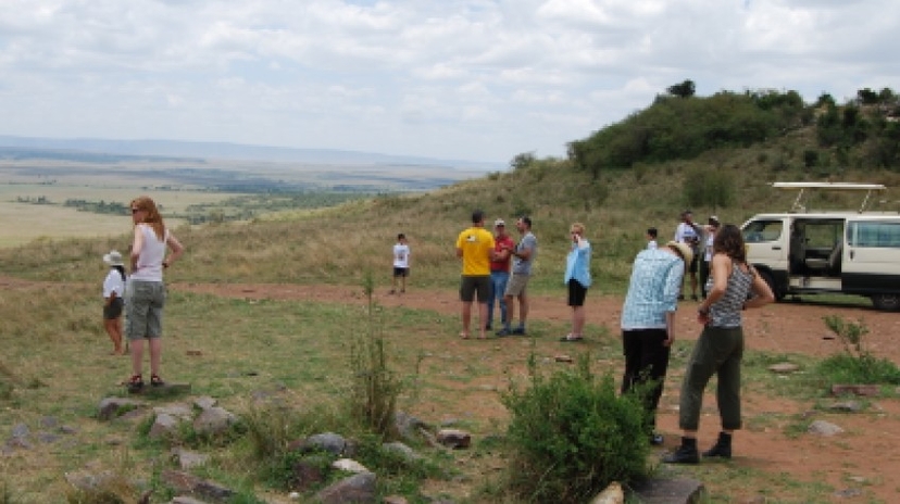 2023 Now On Going Wildebeest Migration Masai Mara Crossing Safari 4